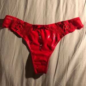 Nya Lack StringTrosor Strl S - Nya/oanvända!