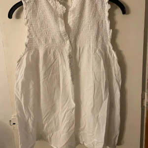 Blus  - Fin blus i storlek L