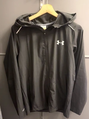 Under armour windbraker - Ny snygc