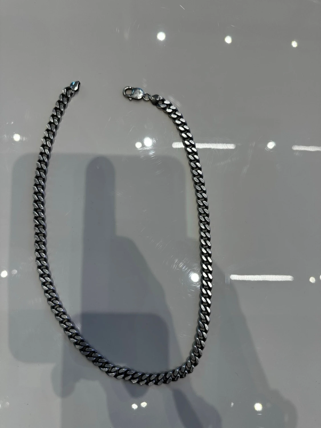 Kedjehalsband i silver
