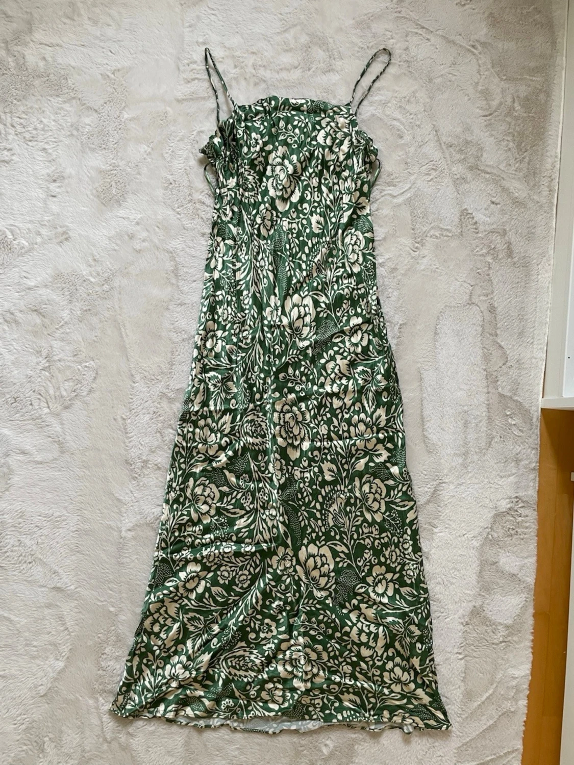 Grön blommig långklänning L ZARA - 1
