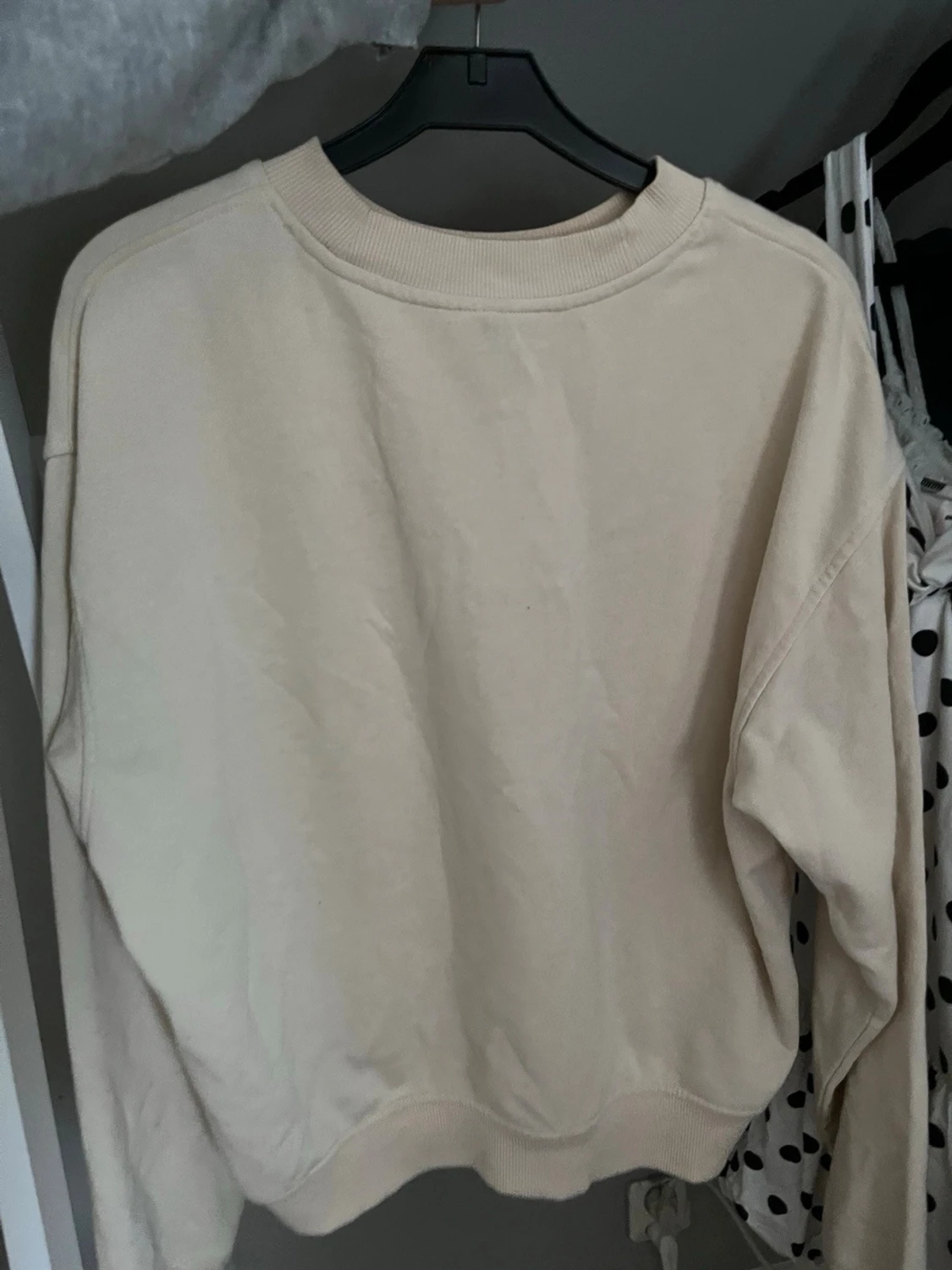 Beige sweatshirt med Austin-tryck - 3