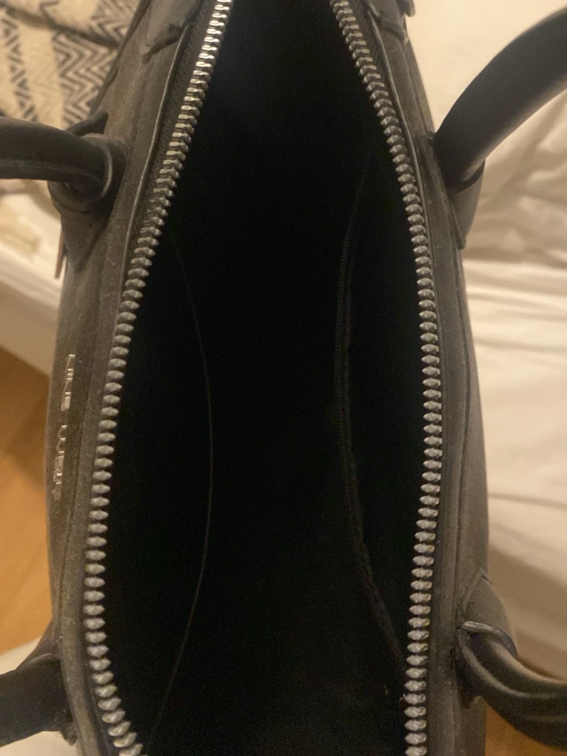 Svart handväska från Nine West - 1