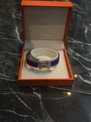 H*rmes armband - Mycket bra skick! Allt på bild med följer.