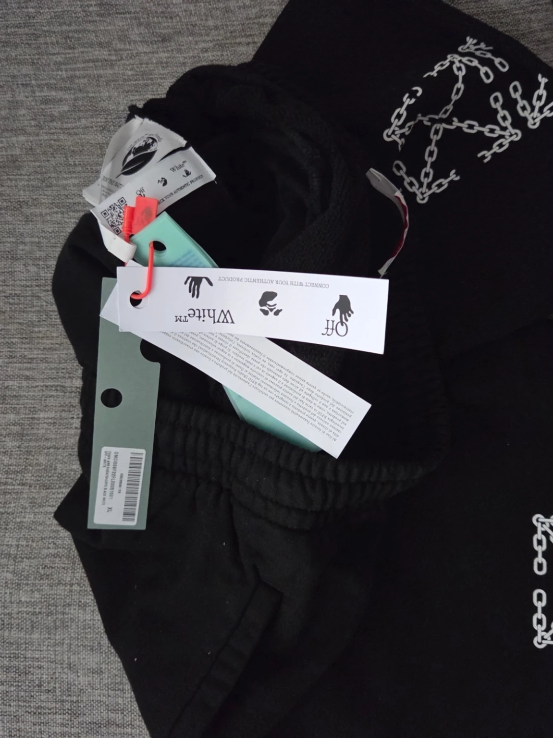 Off-white shorts  - 1