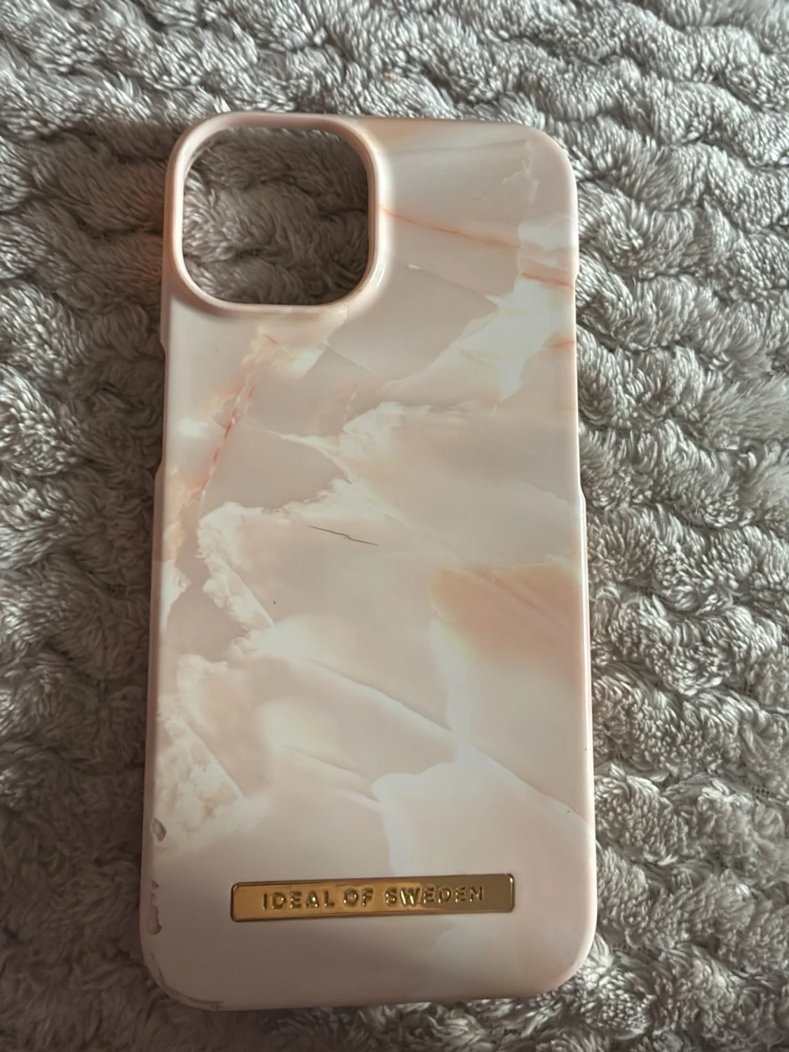 Ideal of Sweden  mobilskal i rosa funkar för 16E - 2