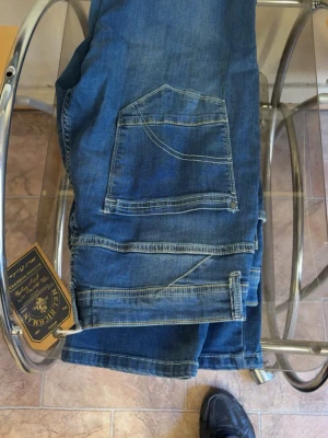 Jeans i alla olika typer av blå och alla storlekar  - Blåa jeans i olika färger av blå och olika storlekar pris går att diskutera  . Ett par för 149