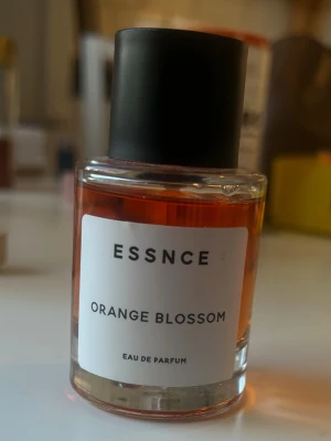 ESSNCE Orange Blossom parfym - Använt enstaka gånger 