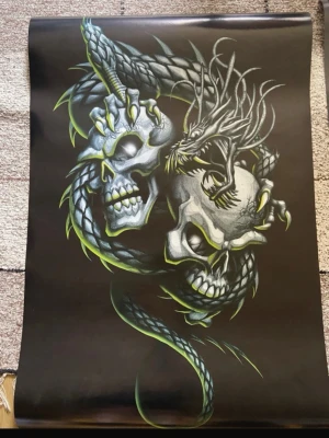 Poster / affisch 60x90cm dragon - skulls - Cool stor affisch 