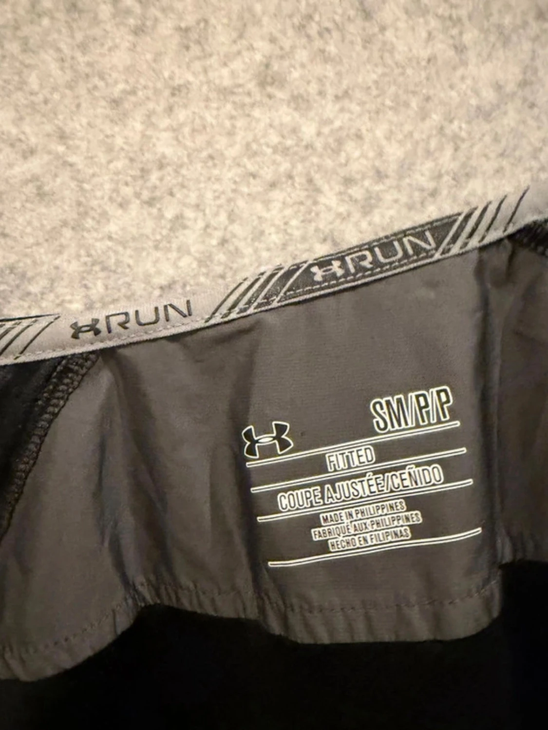 Grå och svart vindjacka Under Armour - 3