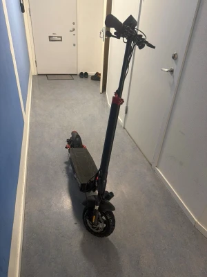I scooter ix3 - El scooter 40km/h 40 km räckvid bra skick ganska ny 
