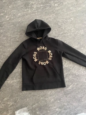Hugo Boss hoodie - Hugo boss hoodie i storlek S