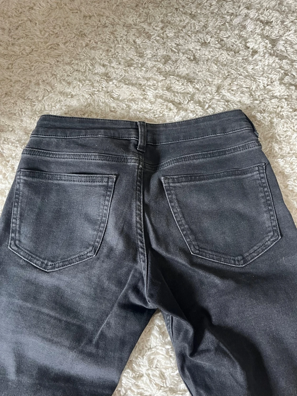 svarta jeans - 1