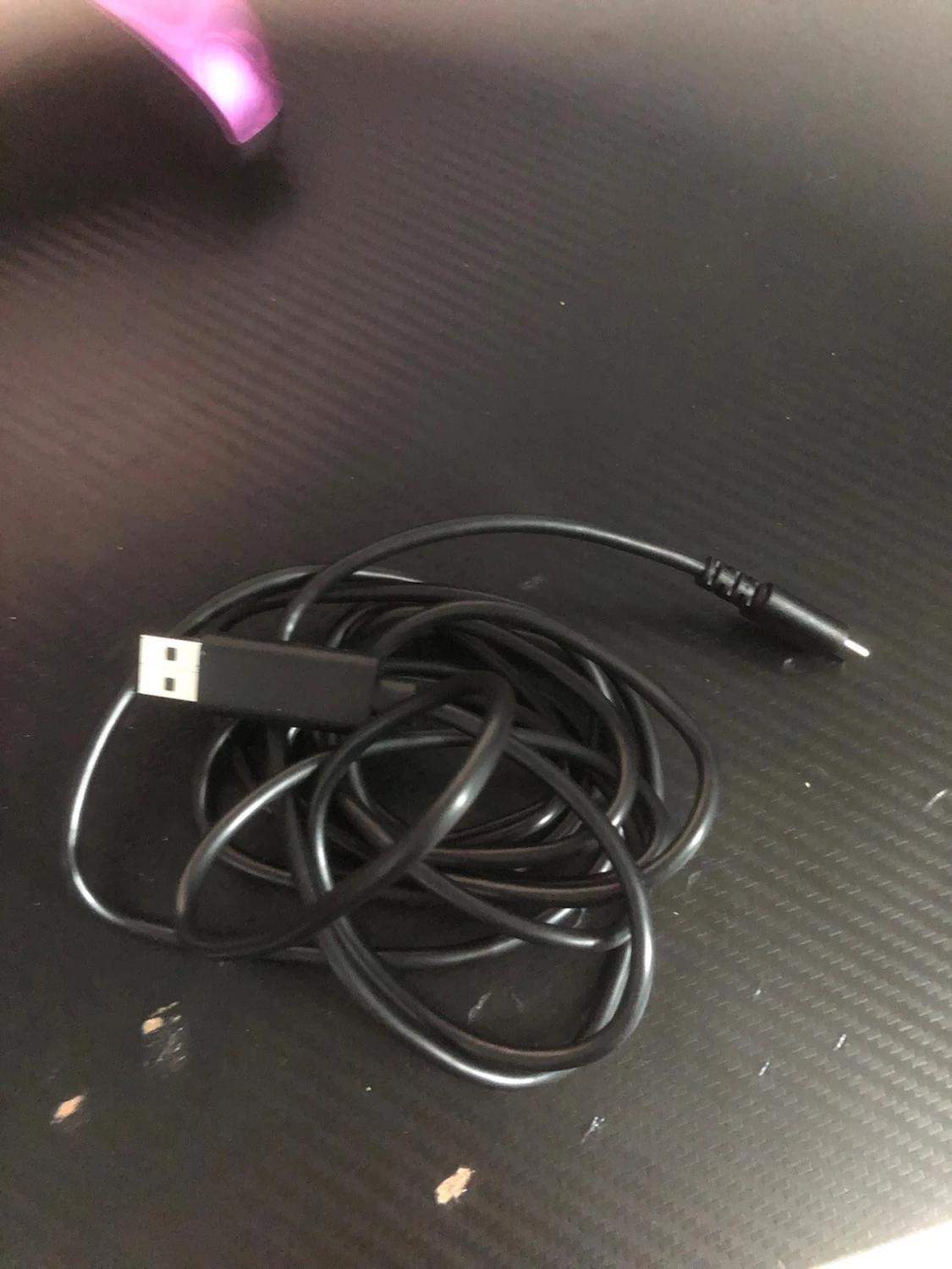 Svarta och vita gaminghörlurar - 2