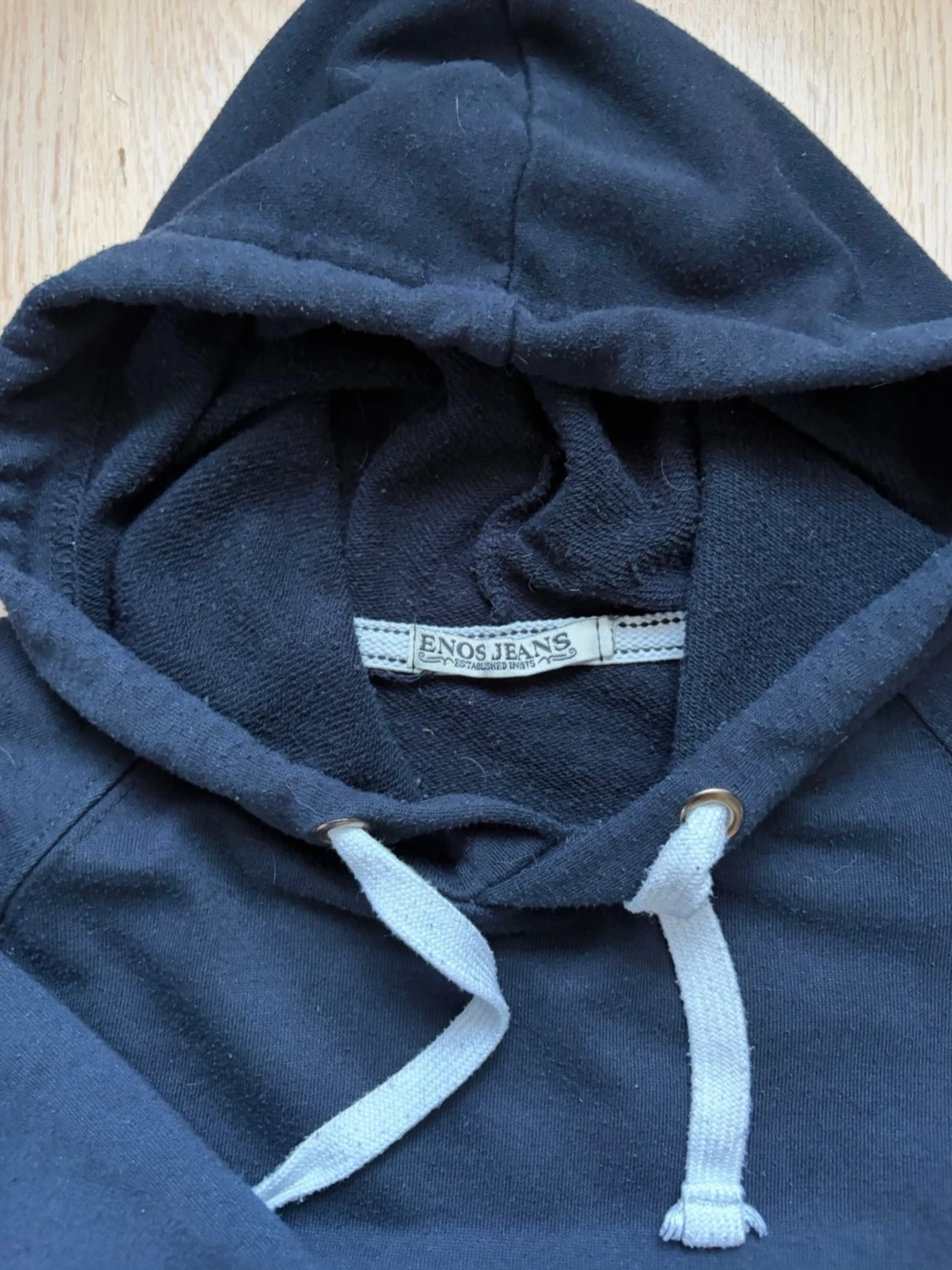 Mörkblå hoodie från Enos Jeans - 1