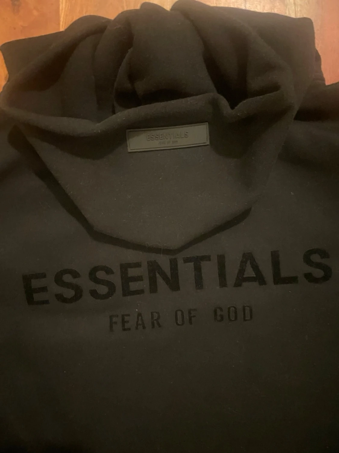 Svart Essentials hoodie med huva - 3