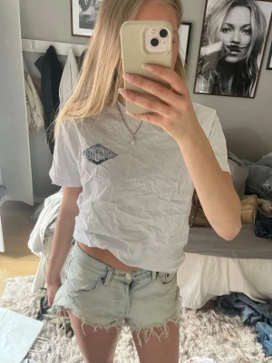 Ljusblå shorts  - Jätte snygga shorts i jätte fin färg ❤️