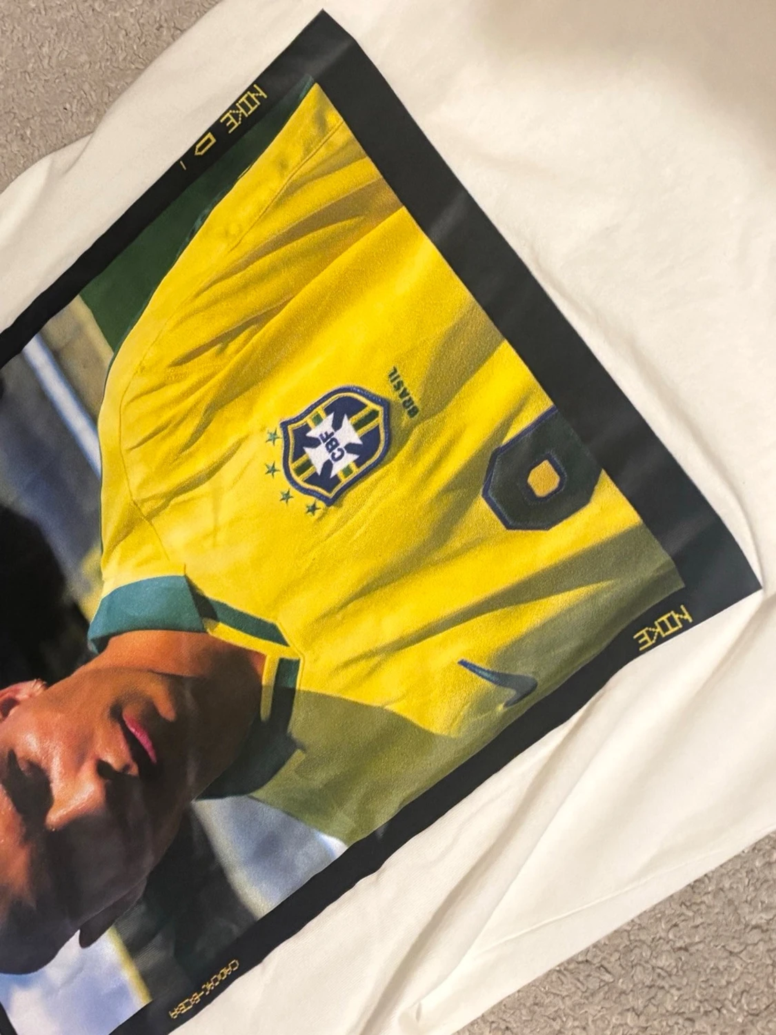 Vit R9 t-shirt från dna NIKE - 3