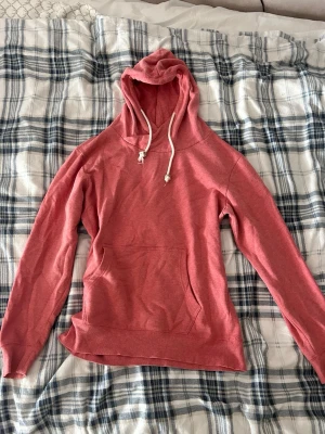 Rosa hoodie från FSBN - Bra skick!