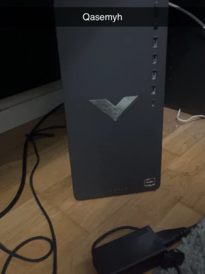 Gaming pc 3500kr - Jag har använt den i ca ett år. Spechs: Ryzen 5 5600g RTX 3050 OEM 16 GB DDR4 512 SSD GB FPS i spel: 300+ FPS i Fortnite (comp settings) 450+ FPS i Valorant 400 FPS i Minecraft