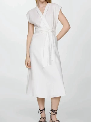Mango linen wrap midi dress - Ny pris 900kr. Perfekt till sommar