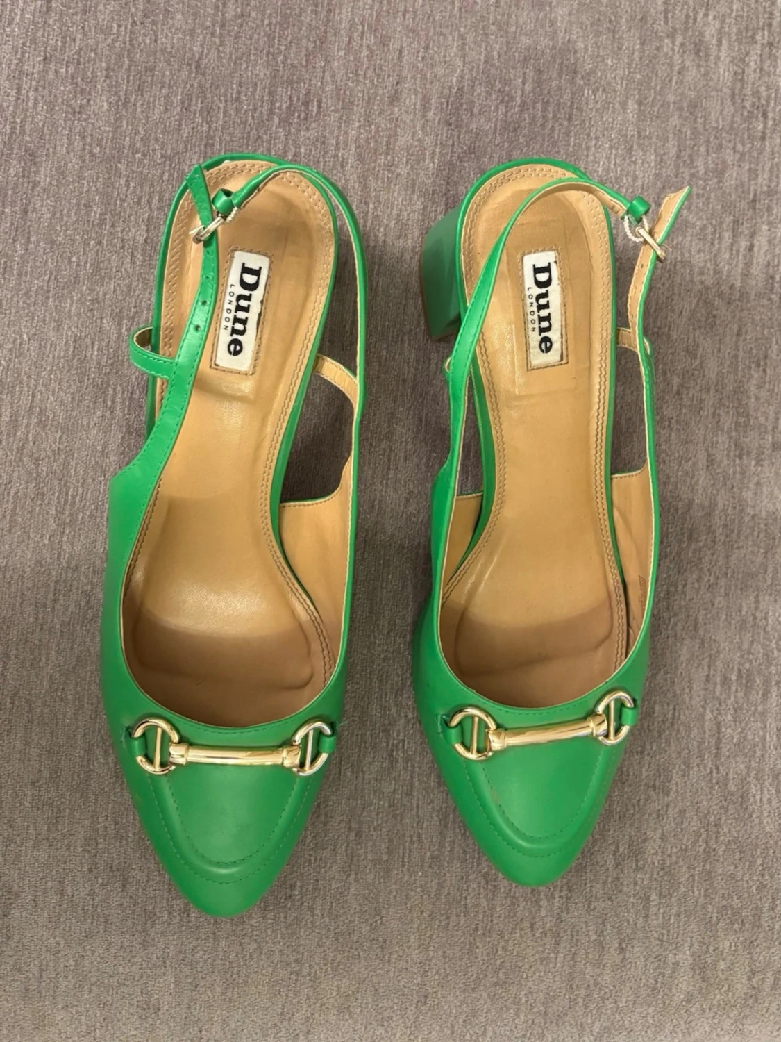 Gröna pumps med blockklack från Dune - 2