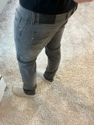 Replay anbass jeans  - Replay Jeans | skick 9/10 | Storlek 33/34 | Pris - 599kr | Modellen är ca 181cm lång | Hör av dig vid minsta fråga eller fundering!!