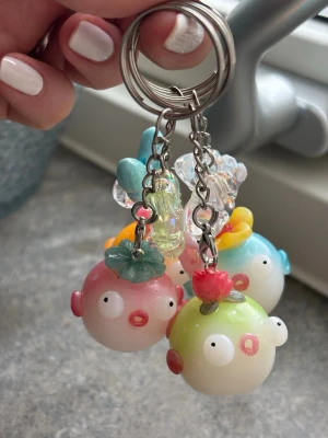  nyckelring rosa - Handgjord i polymerlera🌸