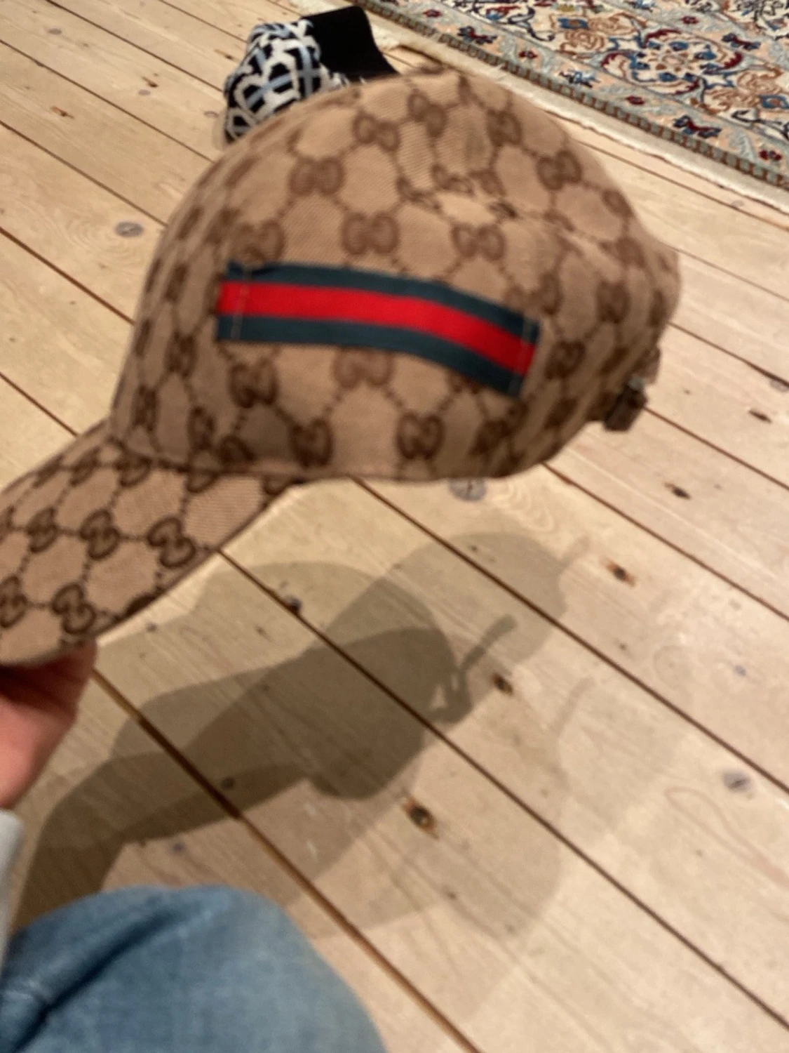 Beige keps med GG-mönster - 1