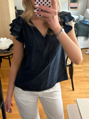 Blus - Supersöt blus i jeanstyg från Mayla!💓