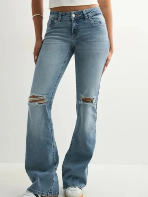 Low waist bootcut jeans  - Low waist perfect bootcut jeans från Nelly storlek 32. Jätte bra skick köpta för 699kr, skriv om du undrar något 