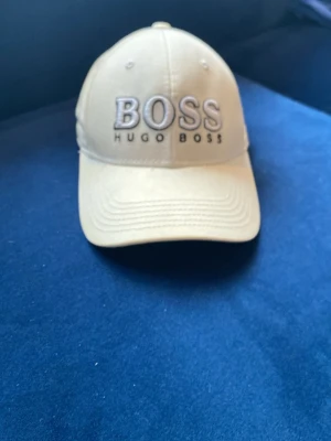 Boss keps - Lite smutsig på vissa ställen