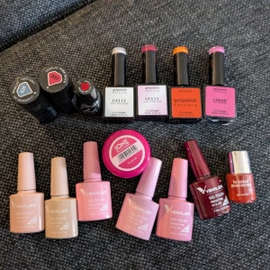 Gellack och builder gel, le mini macaroni, Semilac, Venalisa, Silcare, Gel polish factory - Ett gäng oanvända gellack. Jättefina färger! OBS! Den sista rosa färgen är använd och Silcare builder gel är endast öppnad men oanvänd (se bilder). Resten är nya och oanvända! 