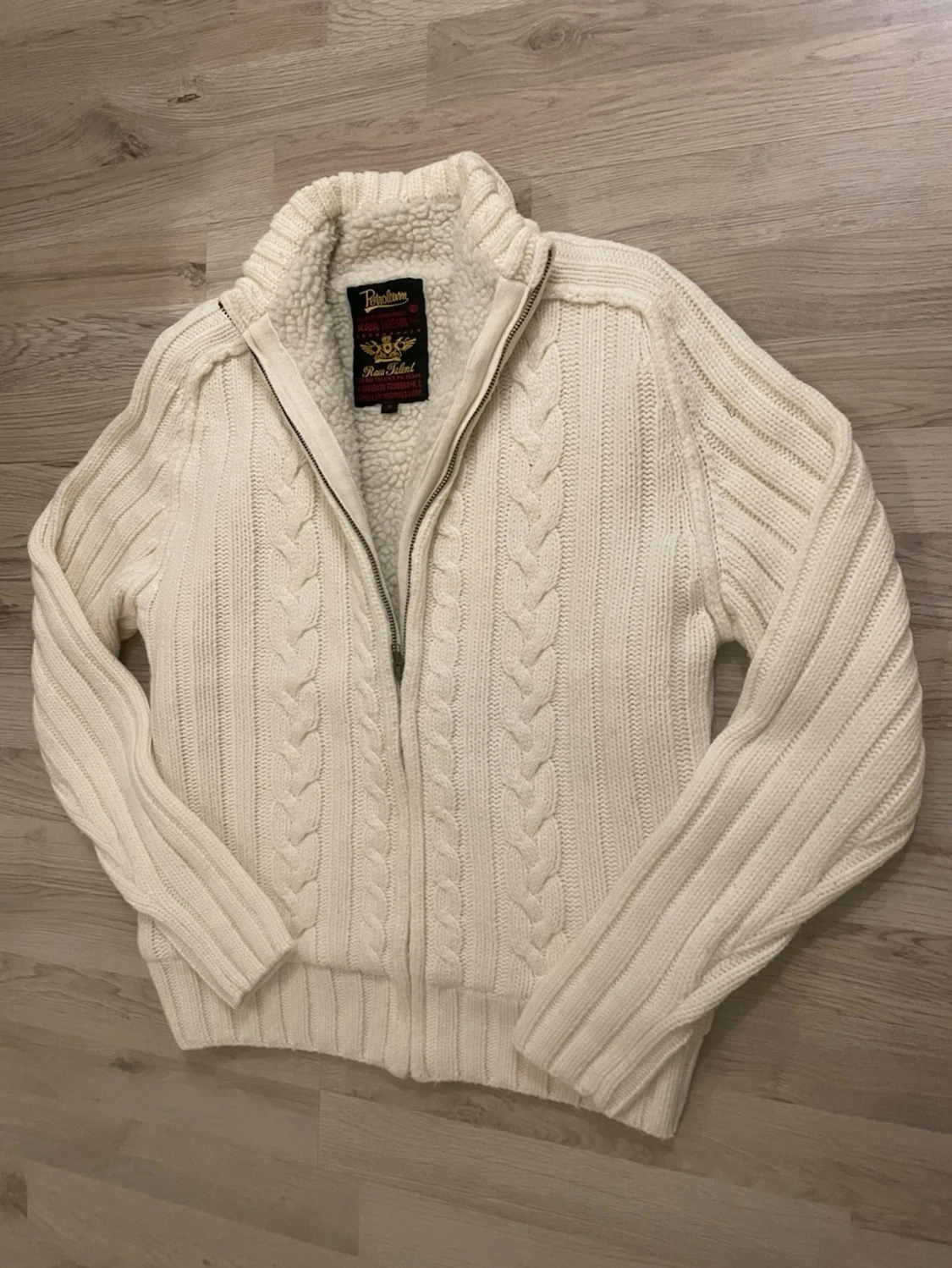 Fodrad stickad cardigan - 1