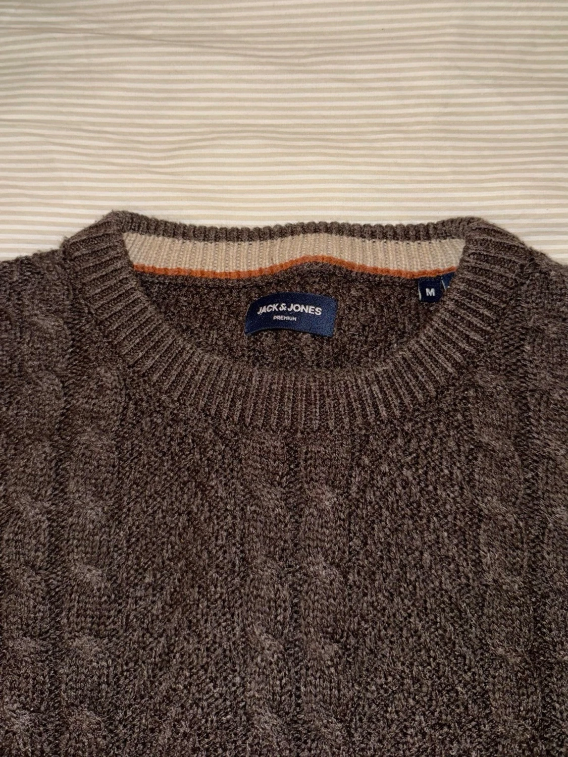 Brun kabelstickad tröja - Jack&Jones  - 1