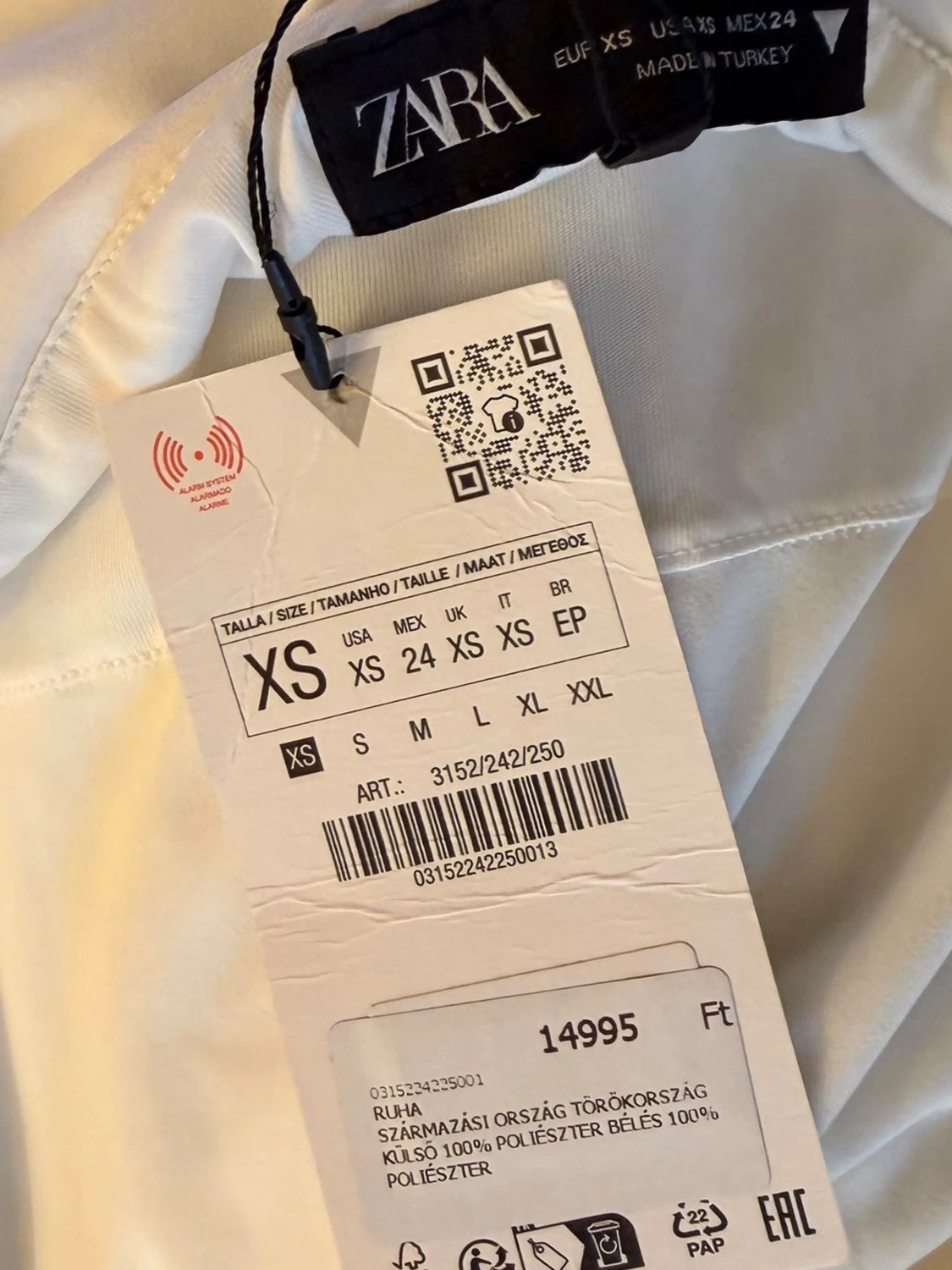 Vit långklänning med djup urringning - 3