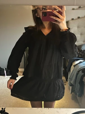 NEO NOIR  - finaste settet till sommarn även fint var för sig, 200kr styck 400 för båda👌🏻