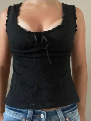 Brandy Melville tröja  - Fint linne, inte riktigt min stil så jag säljer de.💕