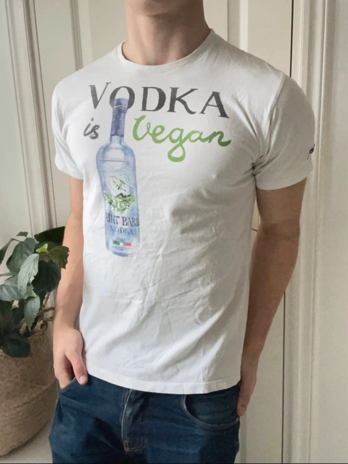 Vodka is vegan MC2| S - 1