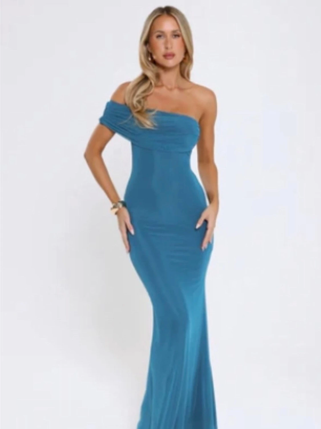 Blå Maxiklänning Enärmad 