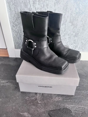 Boots märke Vagabond  - Sparsamt använda.  
