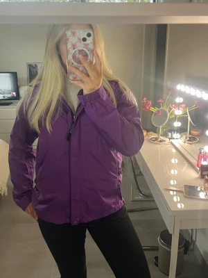 Marmot regnjacka  - Superfin regnjacka från Marmot💕