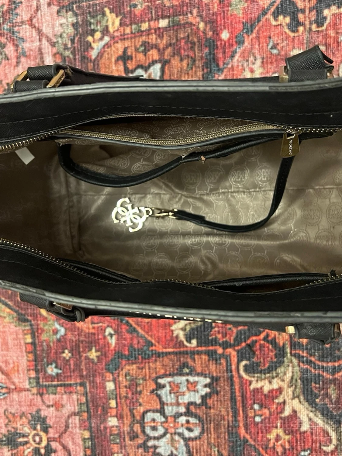 Svart handväska från Michael Kors - 2