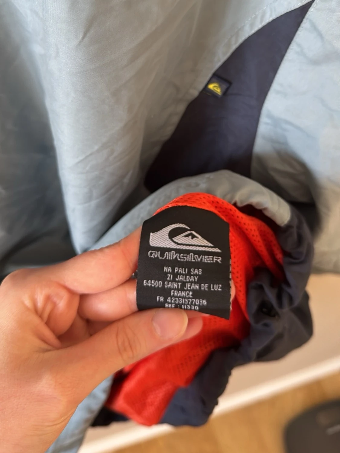 Ljusblå vindjacka från Quiksilver - 2