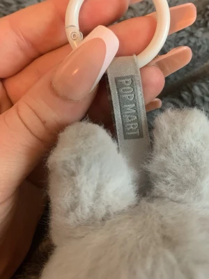 Pop Mart labubu - Supersöt labubu från Pop Mart. OBS DEN ÄR ÄKTA TILL 100%!!