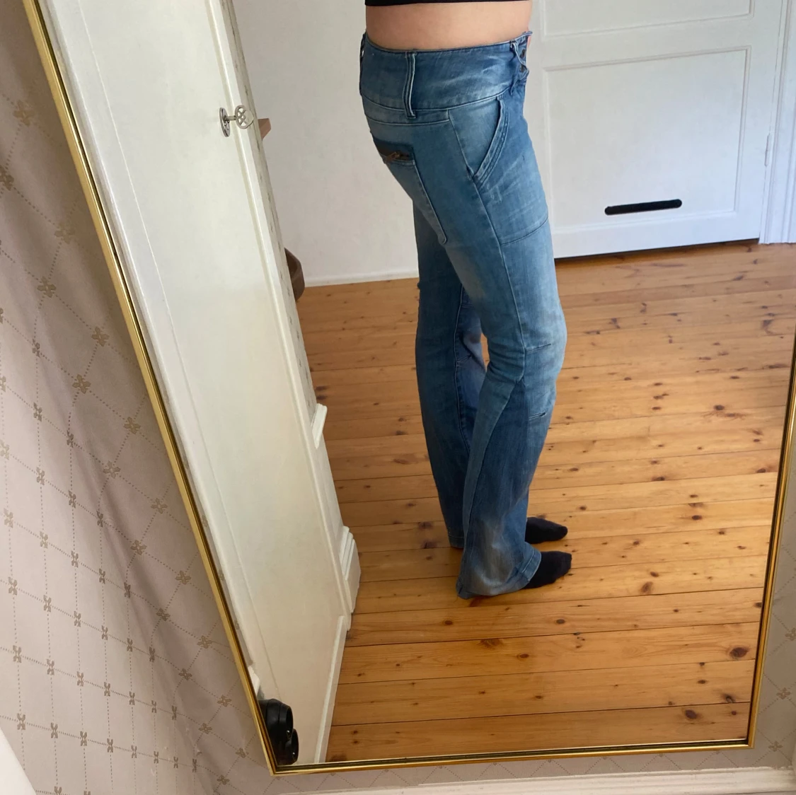 Blå bootcut jeans från only  - 2