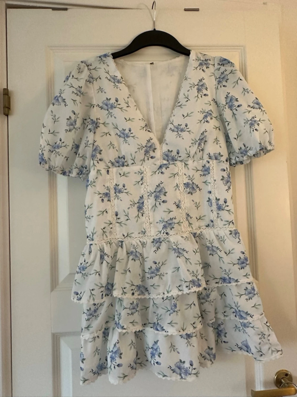 Zara Vit blommig volangklänning klänning Stl s  - 3