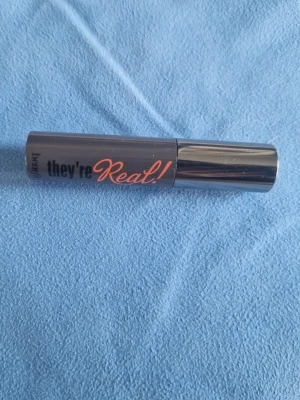 Benefit They're Real! Mascara Mini - Lengthening mascara, shade: black. 3,0g