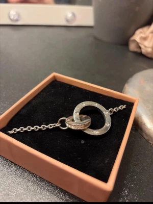 Silvrigt armband från Edblad - Säljer de här super fina armbandet från Edblad i silver. 💕