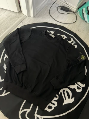 Stone island black sweater - Size M, true to size. Very comfortable and sits nicely. Brand new